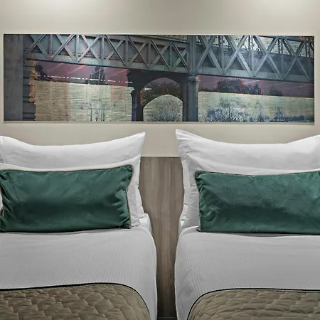 Leonardo Hotel Vienna City West-2